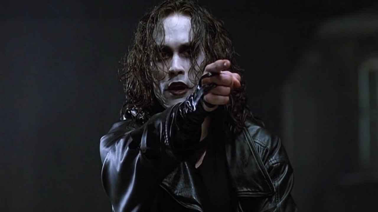 فیلم کلاغ (The Crow)