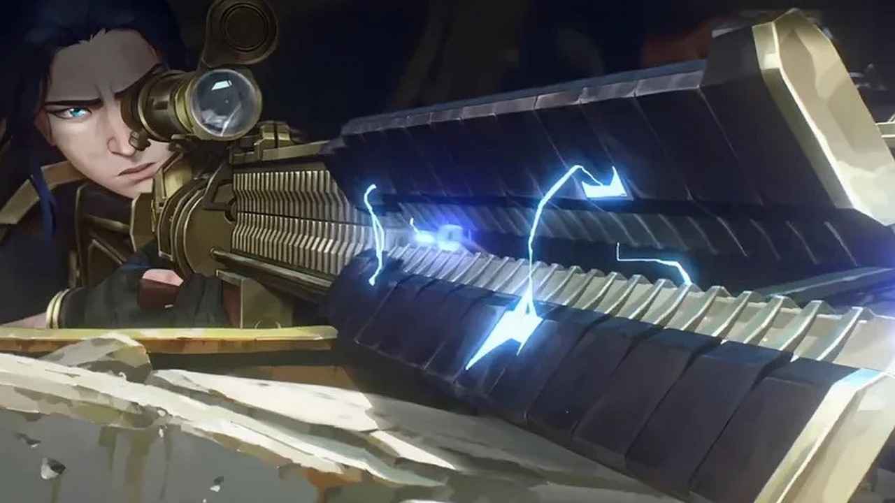 کیتلین از روی لوله تفنگ تک‌تیرانداز در سریال "آرکین: لیگ افسانه‌ها" (۲۰۲۱-۲۰۲۴) نگاه می‌کند