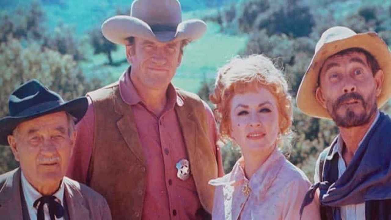 سریال وسترن دود اسلحه Gunsmoke