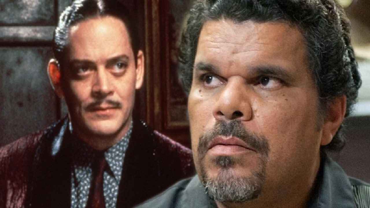 گومز آدامز، با بازی رائول جولیا و لوئیس گازمن