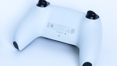 سوراخ پشت دستهی PS5 برای چیست؟